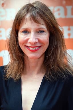 Dolly Wells