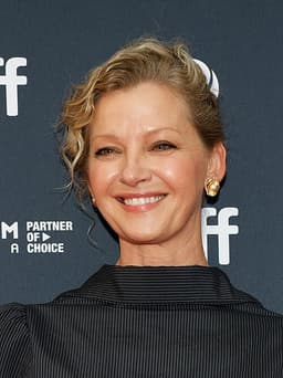 Gretchen Mol