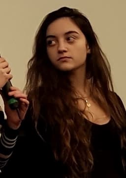 Luàna Bajrami