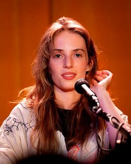 Maya Hawke