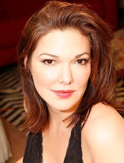 Laura Harring