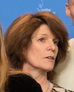 Laura Benson