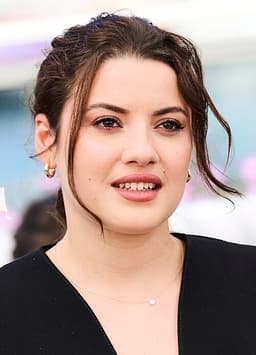 Malou Khebizi